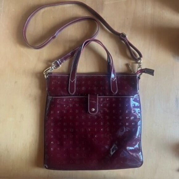 Arcadia Dark Red Embossed Patent Leather Crossbody Shoulder Bag Italy - Picture 1 of 8